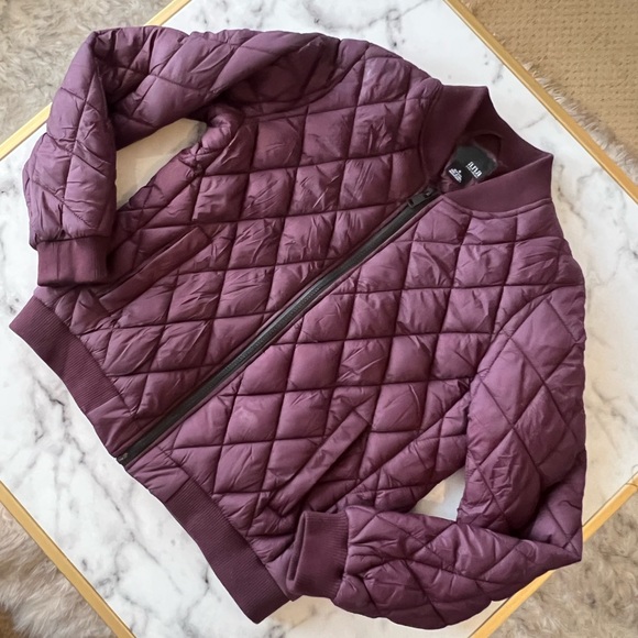 Women's a.n.a Lightweight Zip-up Bomber Jacket. Size: Medium. Color: Merlot - Picture 3 of 12